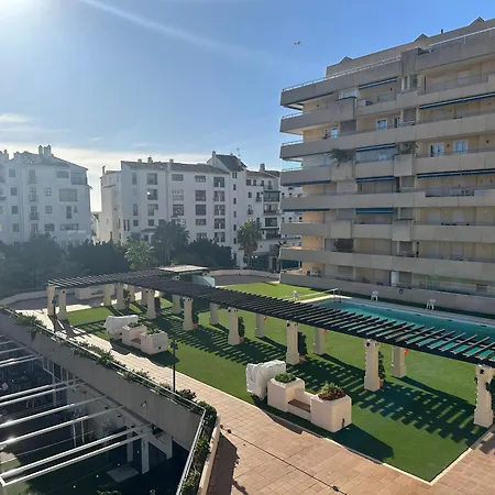 Letsmarbella - Grand 3br Corner - Marina Banus Apartment Marbella
